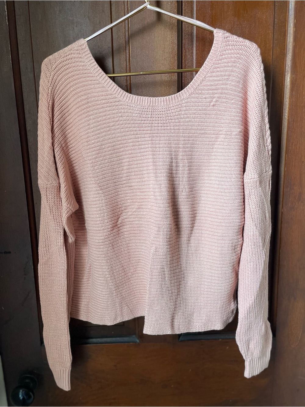 Hollister women's extra large long sleeve pink sweater